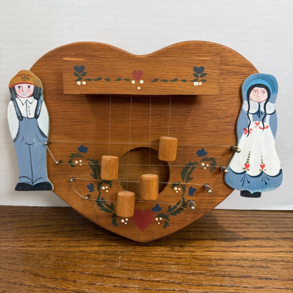 Vintage Heart Wooden Door Harp Hand Painted Folk Art Musicalโ Chime Wall Decor